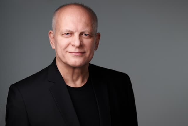 Tóth Gábor, Alapító · KKV Manager, Adópajzs Könyvelőiroda